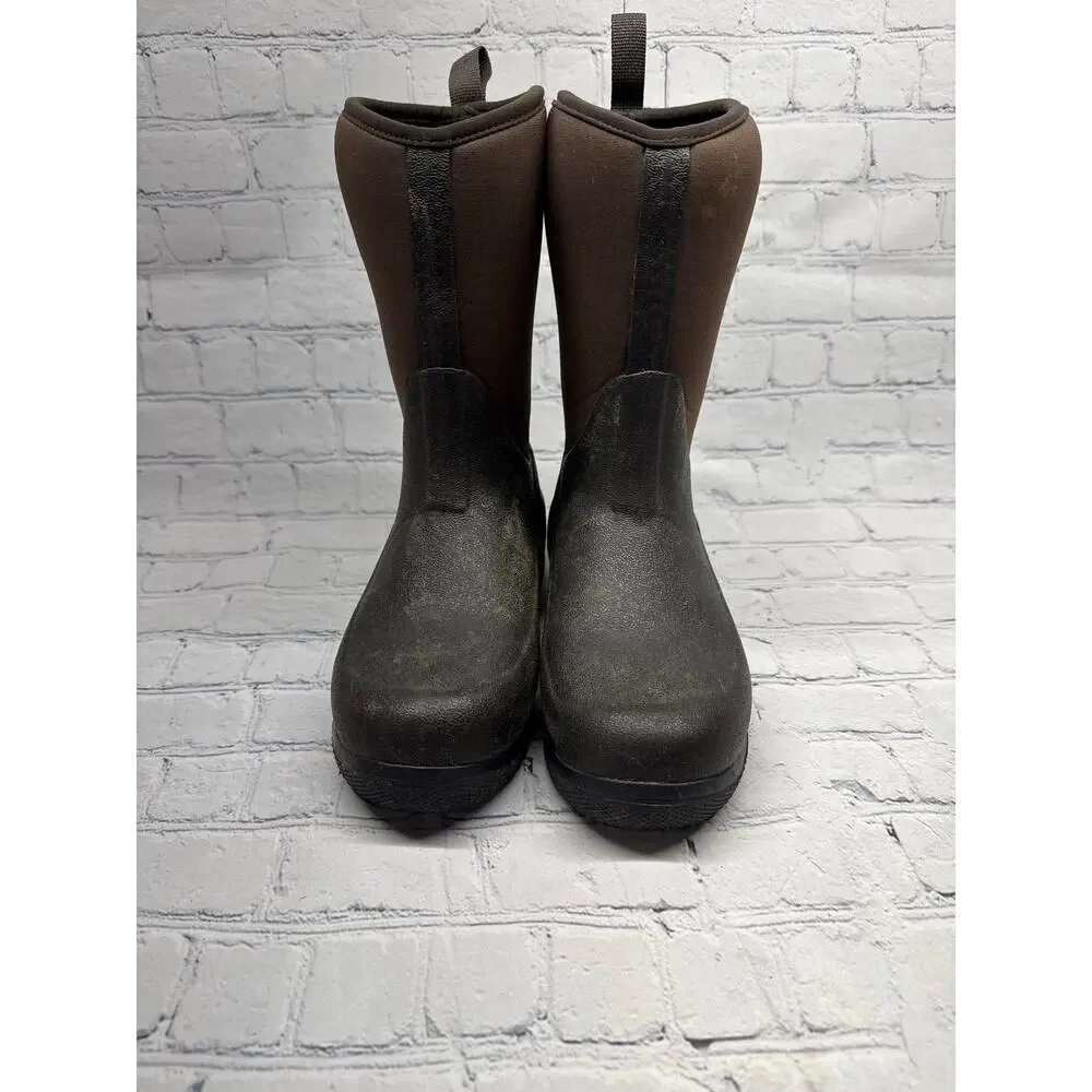 Boys Muck Boots Size 1
